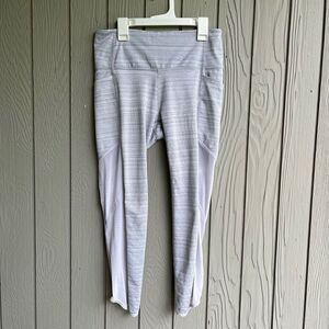 Athleta Pocketed 3/4 Length Light Grey Leggings